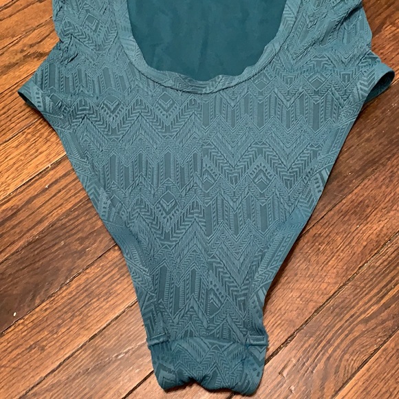 Piha one piece suit. Size 8. - Picture 7 of 16